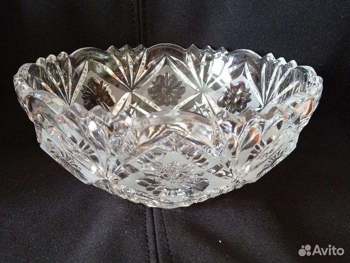 Хрустальная ваза, рюмки