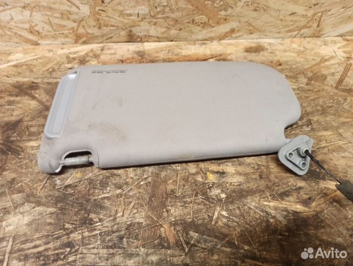 Козырек правый Hyundai Tucson 1