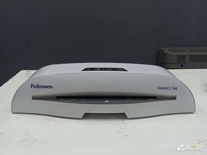 Ламинатор fellowes