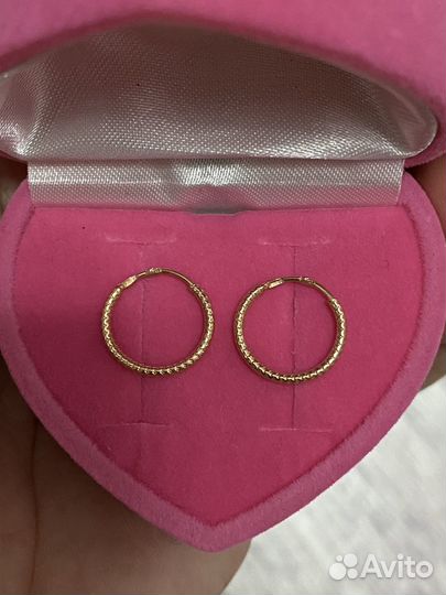 Золотые серьги