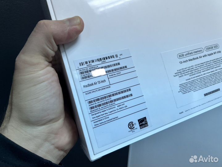 MacBook Air M1 8/256Gb+Зищита