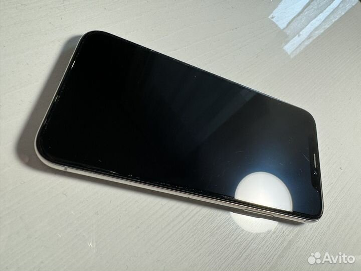 iPhone X, 64 ГБ