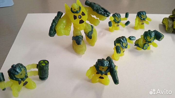 Фигурки Атомикрон