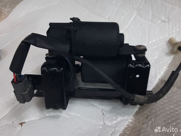 Компрессор пневмоподвески infiniti qx56