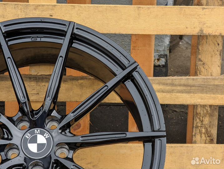 Кованые диски GT Forged R20 на BMW M5 / M8