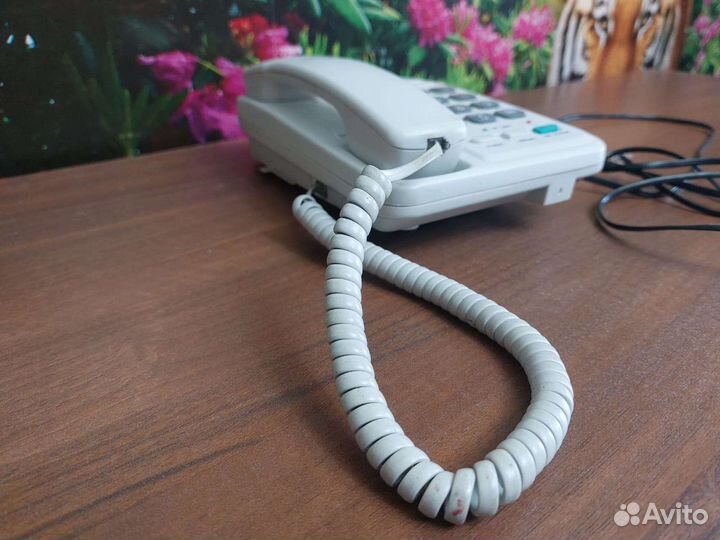 Телефон - 