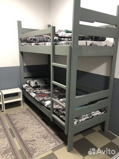 Кровать двухьярусная