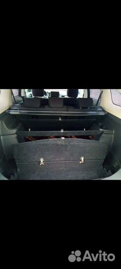 Органайзер ровный пол Mitsubishi Outlander 3