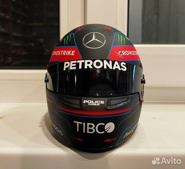 Bell F1 Шлем Mercedes Russel 1:2