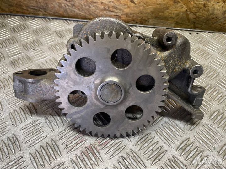 Насос масляный двс Mercedes Axor 2018