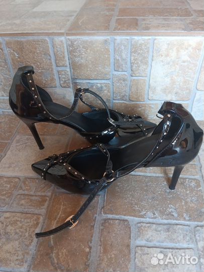 Обувь женская 38 размер