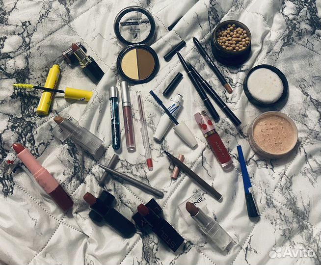 Декоративная косметика пакетом