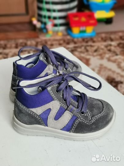 Ботинки детские 20 размер