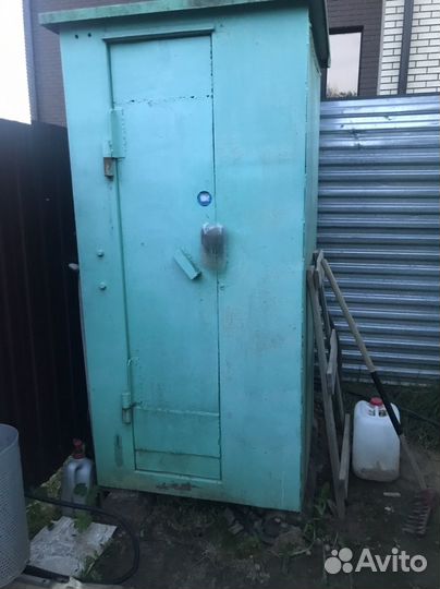 Железная будка