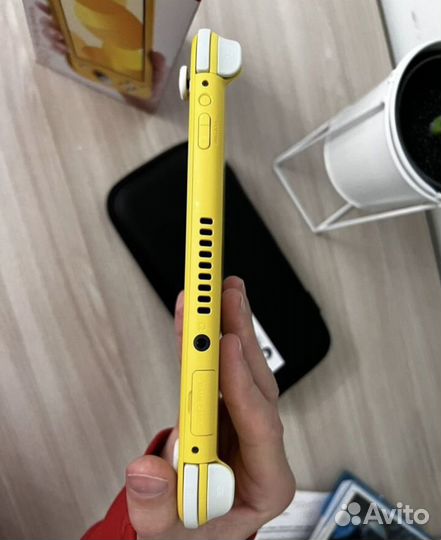 Nintendo switch lite