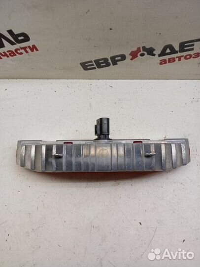 Стоп-сигнал задний Hyundai Solaris седан 1.4 G4FA