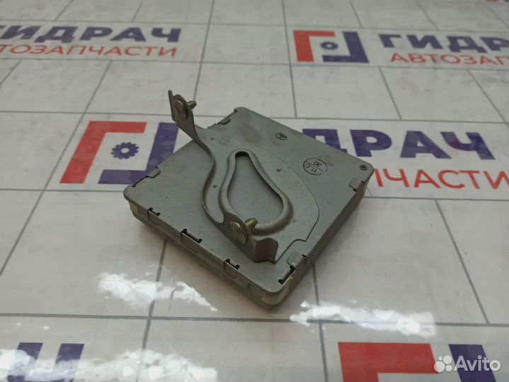 Блок управления ABS Toyota Land Cruiser (J100) 89540-60080