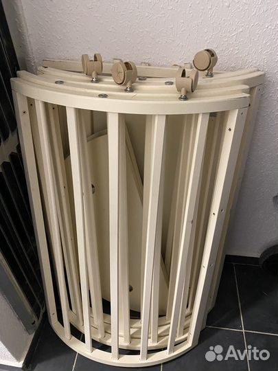 Детская кроватка овальная/круглая с маятником