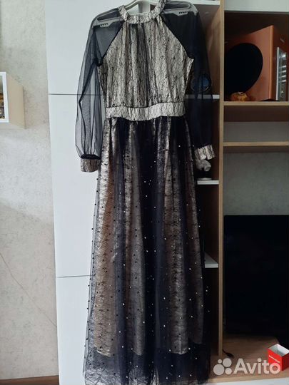 Платье женское