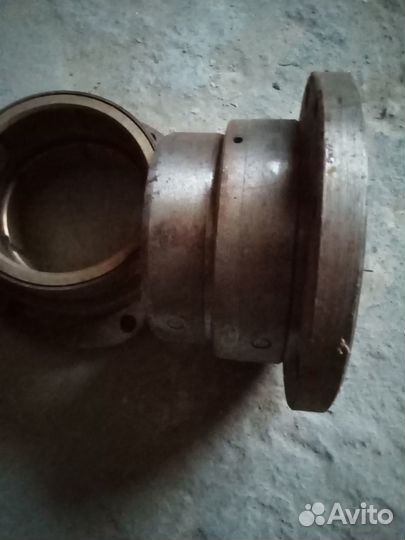 Стакан заднего моста дт75