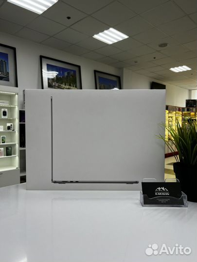 Macbook air 15 m2 256gb