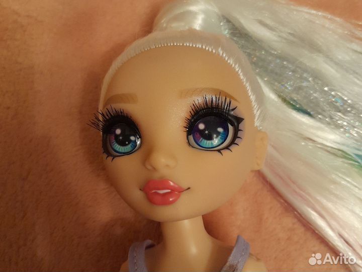 Кукла рейнбоу хай Амайя