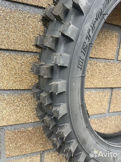 Покрышка на эндуро 18