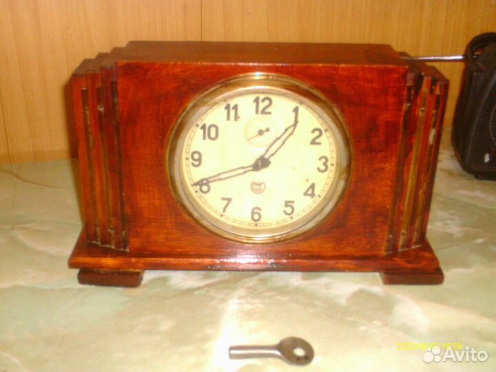 Часы настольные под реставрацию,на запчасти, СССР