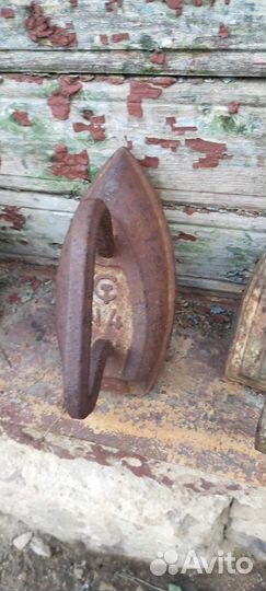 Утюг чугунный старинный