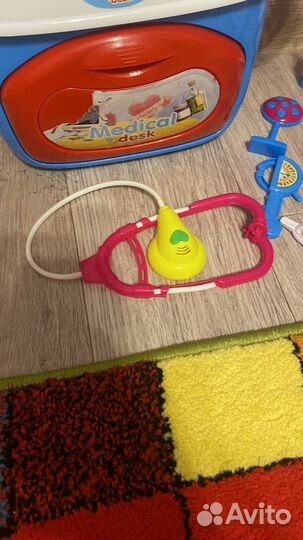Больница,кассовый аппарат, машина для кукол