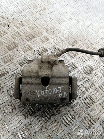 Суппорт передний левый Chevrolet Cobalt T250 1.5