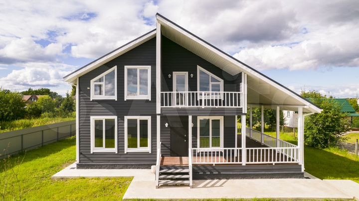 Дом 220 м² на участке 12 сот.