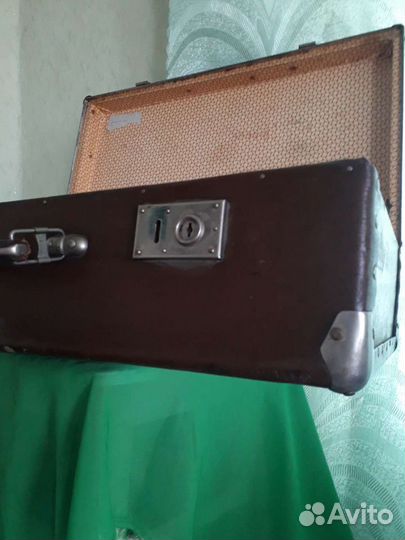 Чемодан