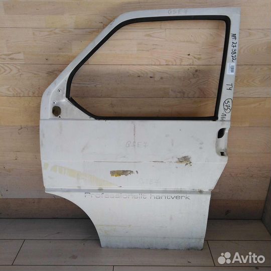 Дверь передняя левая Volkswagen Transporter t4 199
