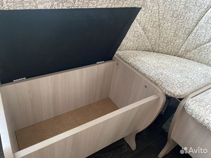 Кухонный угловой диван бу с ящиками