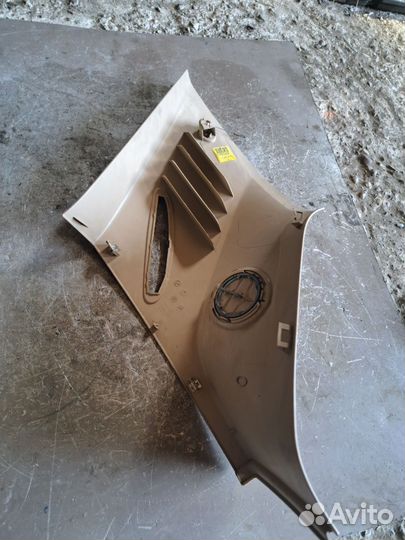 Обшивка стойки задний Cadillac SRX