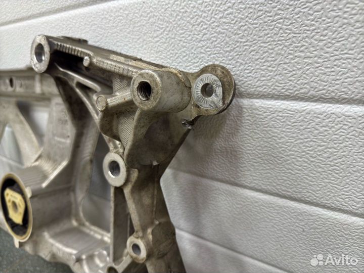 Балка подвески передняя (подрамник) 5WA199369 Volkswagen T-Roc 2.0 Бензин