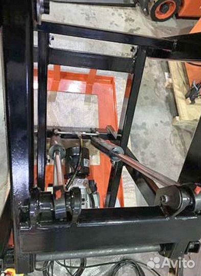 Подъемный стол YLF1001 1300x820 1000 кг