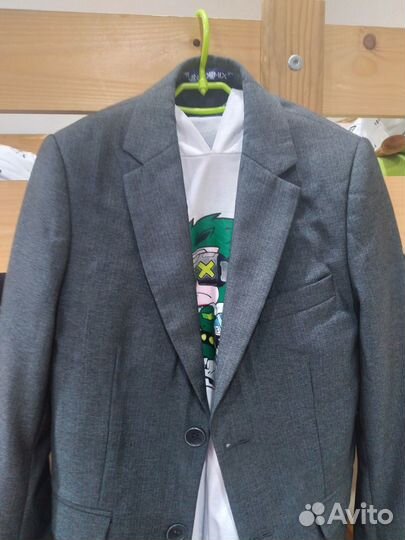 Пиджак школьный