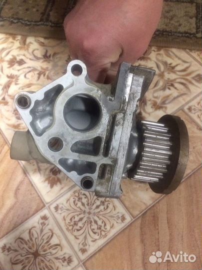 Насос водяной (помпа) Honda Z 19210-PFB-003