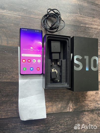 Samsung Galaxy S10, 8/128 ГБ