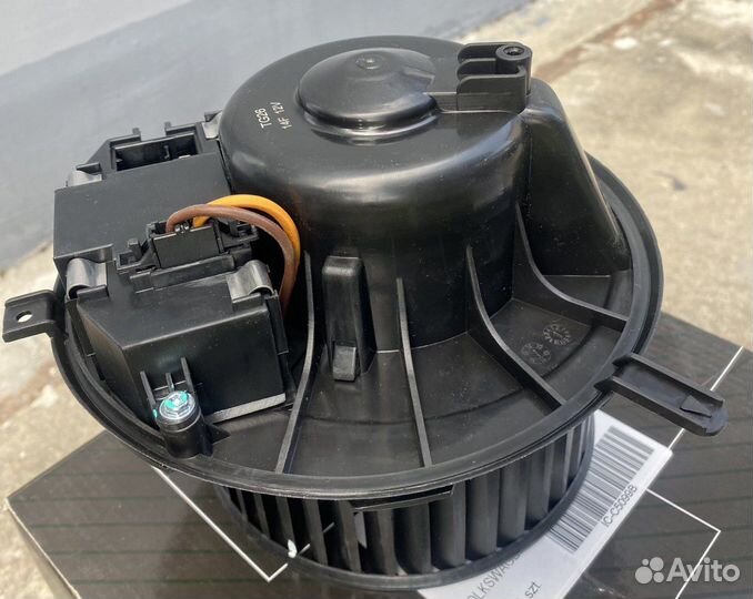 Мотор вентилятора wolksvagen /skoda /audi/ passat