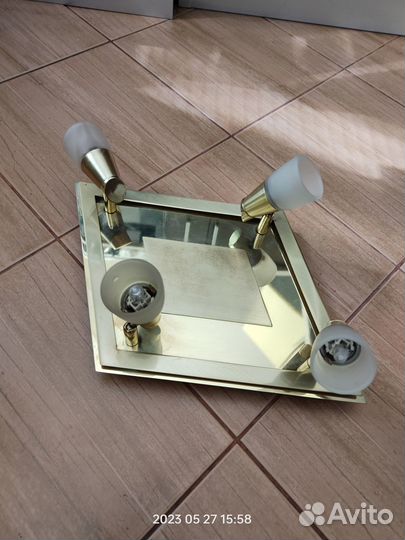 Светильник потолочный