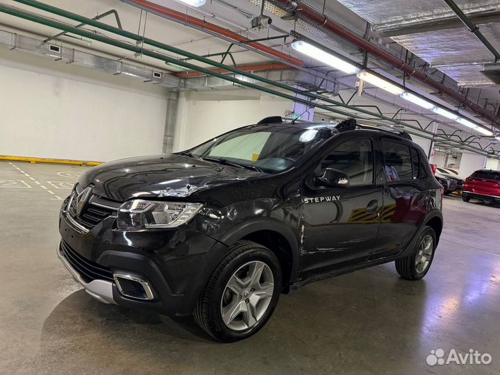 Renault Sandero Stepway 1.6 МТ, 2020, битый, 16 078 км