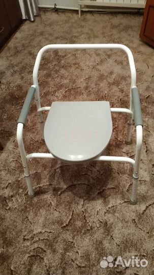 Санитарное кресло туалет