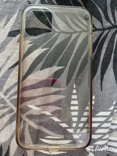 Чехол на iPhone 11