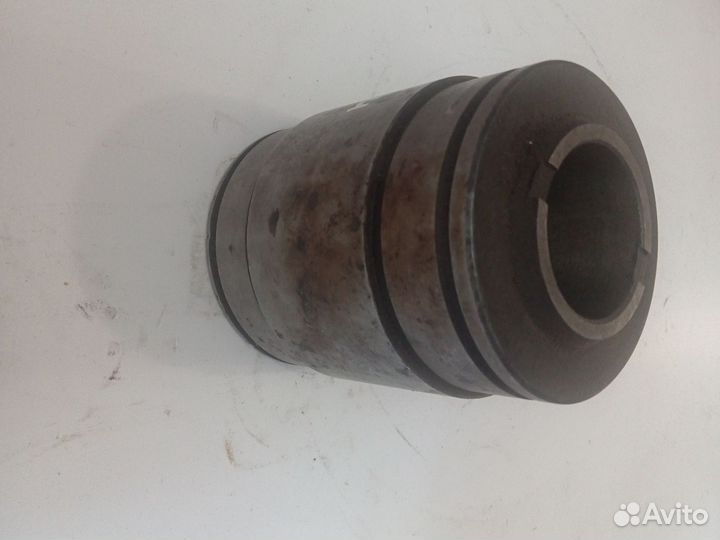 Втулка ведомой шестерни трактора мтз 72-1802062А2