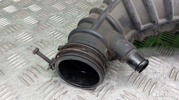 Патрубок воздушного фильтра Hyundai Santa Fe