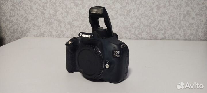 Фотоаппарат Canon EOS 1200D и аксессуары