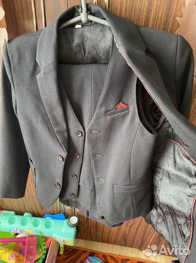 Костюм школьный